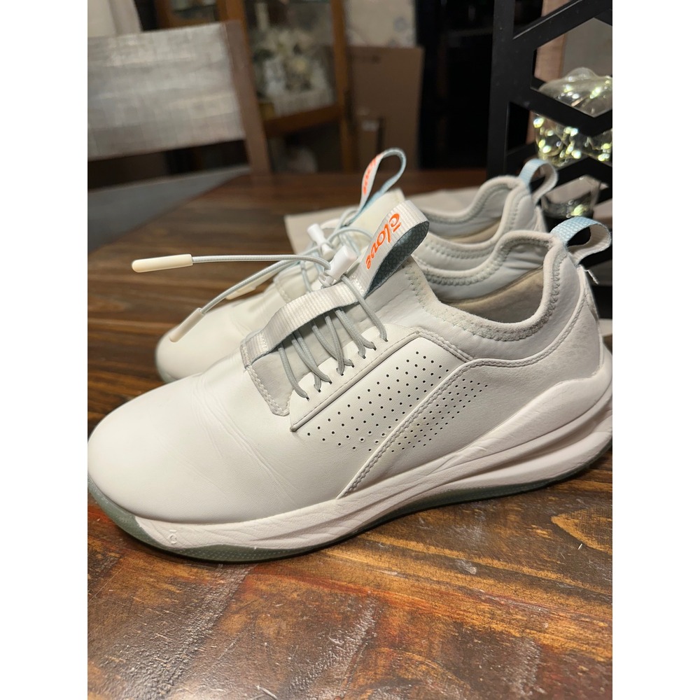 Clove White Leather Sneakers Nurse Shoes Comfort Slip Resistant Sz. W 8.5 or M 7